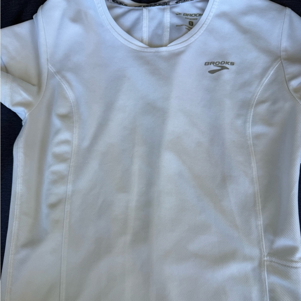 Brooks Classic White Performance Tee